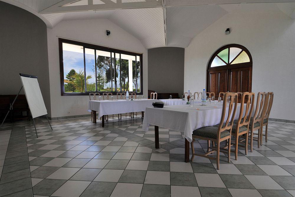 Escapade Island Resort Noumea Esterno foto